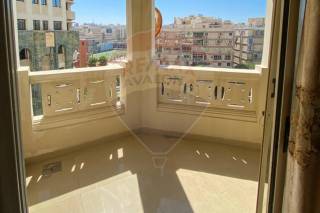 شقة للبيع 175 متر سموحة المربع الذهبي