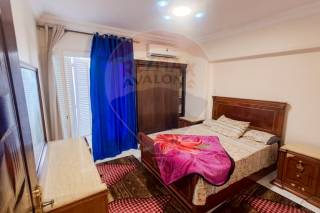 شقة للبيع 110 متر سيدي جابر علي البحر مباشرة