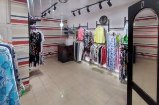 محل للايجار 95 متر فلمنج علي الترام مباشرة