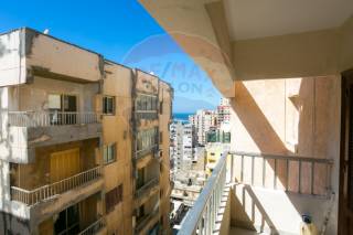 شقة للبيع 90 متر سيدي بشر خطوات من فندق المحروسة