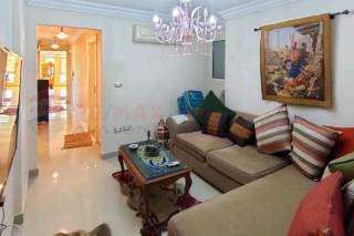 شقة للبيع 215 متر سموحة بيتك في النادي سوليك