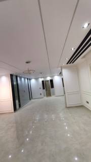 دور ارضي 100م قرب النيل بالزمالك