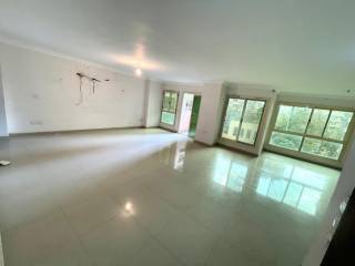 مقر اداري 350م قرب مترو الدقي