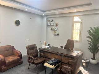 للمكاتب والشركات مكتب مفروش فخم الحي السابع