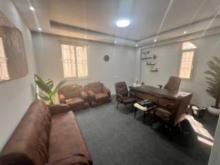 للايجار فرصه للشركات والمراكز الكبرى