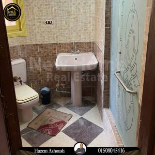 شقة للبيع 140 متر سموحة أمام مدرسة سموحة