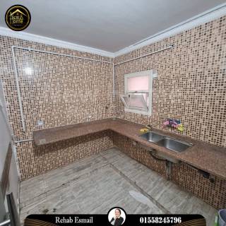 شقة للايجار 275 متر سموحة شارع فوزى معاذ