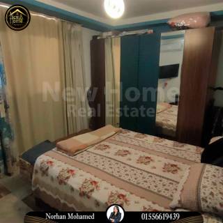 شقة للبيع 100 متر سموحة خلف شارع زكى رجب