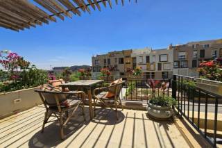 شقة متشطبة امام مدينتى فى سوديك ايست هليوبوليس