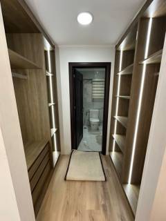 شقة 186م استلام فوري بالتشطيب والفرش والأجهزه الك