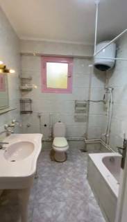 شقه تصلح سكن او مكتب للايجار في ش مكه في الدقى