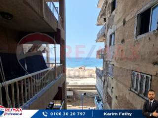 شقة للبيع 135 متر محمد نجيب علي البحر مباشرة