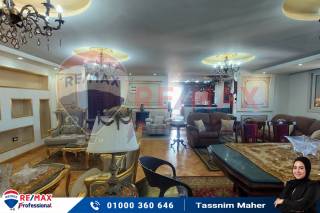 شقة للبيع 225 متر سابا باشا خطوات من الترام