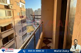 شقة للبيع 80 متر المندرة ثالث نمرة من البحر