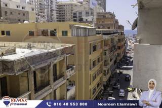 شقة للبيع 250 متر جليم خطوات من البحر