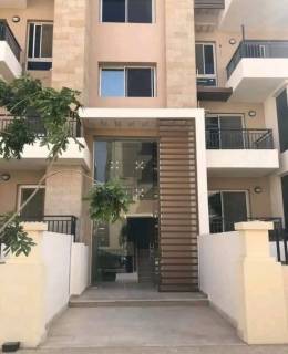 شقة للايجار في مساكن شيراتون في موقع مميز