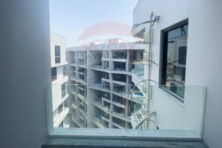 شقة للايجار 180 متر سموحة سكاي لاين