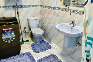 شقة للايجار المفروش 100 متر رشدي ش أحمد شوقي