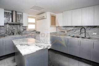 شقة للبيع 520 متر سموحة ش فوزى معاذ عمارة اللوتس