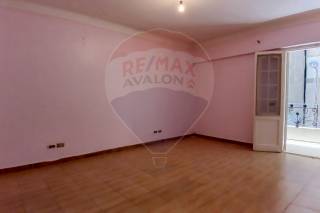 شقة للبيع 165 متر سموحة ش الأديب محمد زيتون