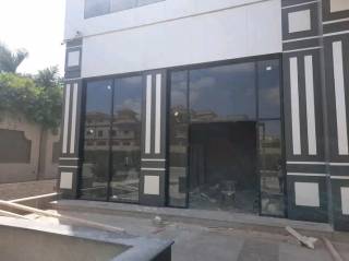 محلات للبيع استلام فوري بمول تجاري بمدينه 6اكتوبر