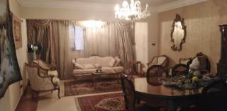 شقة للايجار ق ج بالمربع الذهبى شارع الفردوس سموحه