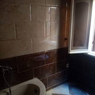 للبيع شقة حي الشرق مساحة كبيرة