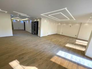 مقر اداري 500م رئيسي بالدقي ونادي الصيد01002333702