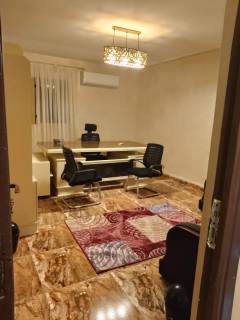 للشركات مكتب مفروش مكيف فخم بجوار نادي السكة