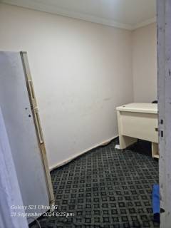 مكتب مفروش لقطة بمعني الكلمة شارع جانبي من ترسا