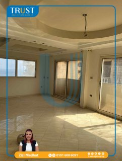 شقه 150م للايجار السنوي سيدي جابر السعر 23000