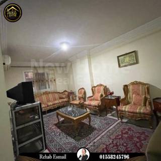 شقة للايجار المفروش 145 متر لوران علي الترام مباشر