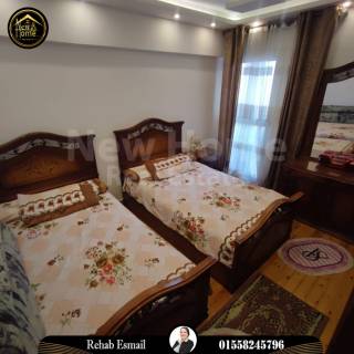 شقة للبيع 130 متر سابا باشا على الترام مباشرة