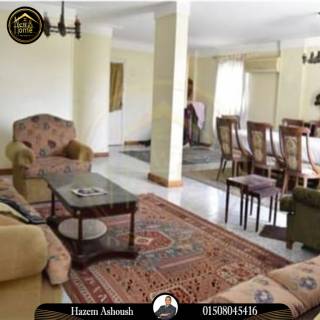 شقة مفروشة للايجار 180 متر الازاريطة