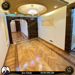 شقة للبيع 230 متر لوران شارع أبوقير مباشرة