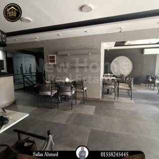 صيدلية للبيع بالفلكب