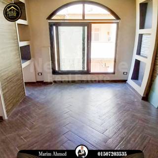 شقة للبيع 120 متر سموحة شارع النصر