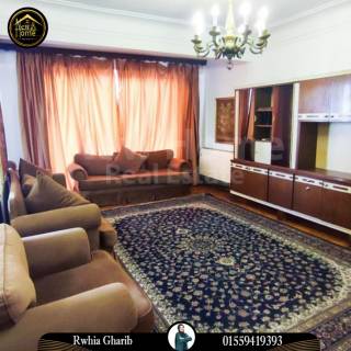 شقة للبيع 260 متر رشدى شارع سوريا خطوات من البحر