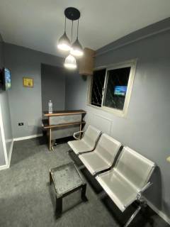 مكتب مفروش 100م للايجار في العجوزه دور أول عفش وتك