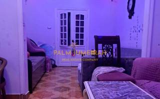 شقه للايجار المفروش 130م الشاطبى على البحر مباشرة