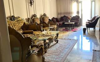 للشركات الكبرى فيلا للايجار بلوران مساحتها 627م