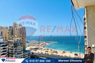 شقة للبيع 220 متر محمد نجيب ثالث نمرة من البحر