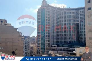 شقه للبيع 165م بالسرايا على البحر مباشرة