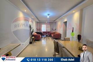 شقة للبيع 140 متر محرم بك علي الترام مباشرة