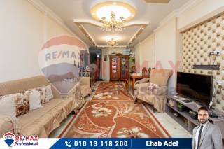 شقة للبيع 165 متر صافي جناكليس علي الترام مباشرة