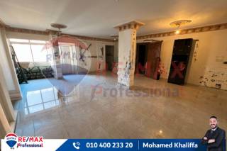 شقة للبيع 135 متر ميامي ش جمال عبد الناصر رئيسي