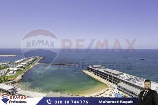 شقة للبيع 600 متر سان ستيفانو علي البحر مباشرة