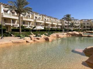 شاليه للبيع استلام فورى علي طريق الزعفرانة