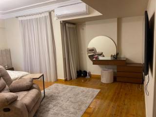 شقه للبيع بكفر عبده إبراهيم راجى مساحتها 135م مرخصه