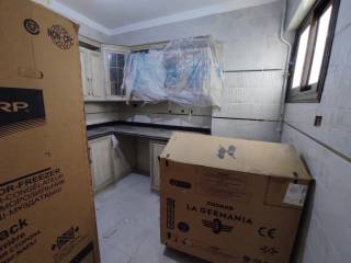 شقه للبيع بسبورتنج مساحتها 190م شارع هادئ